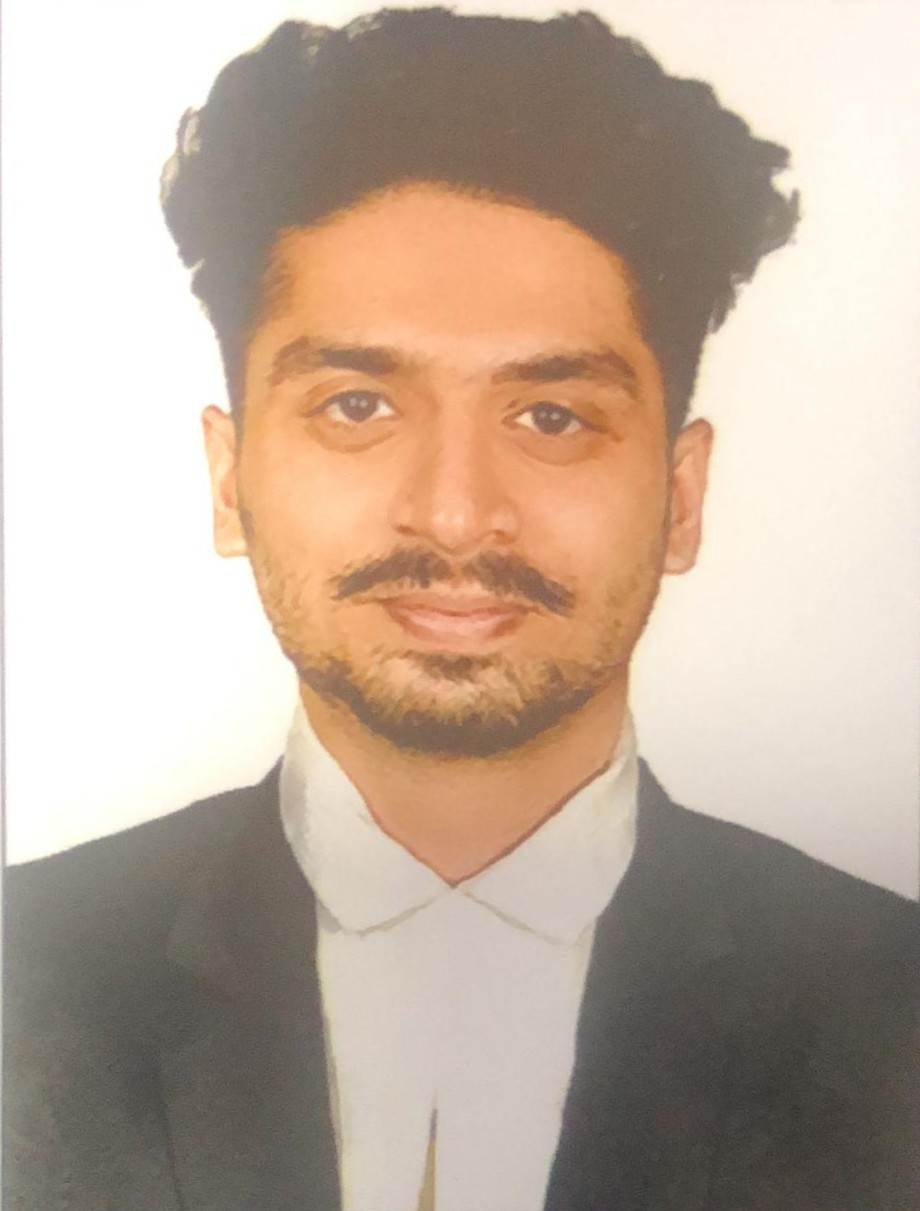 Adv. Muheet Shaikh